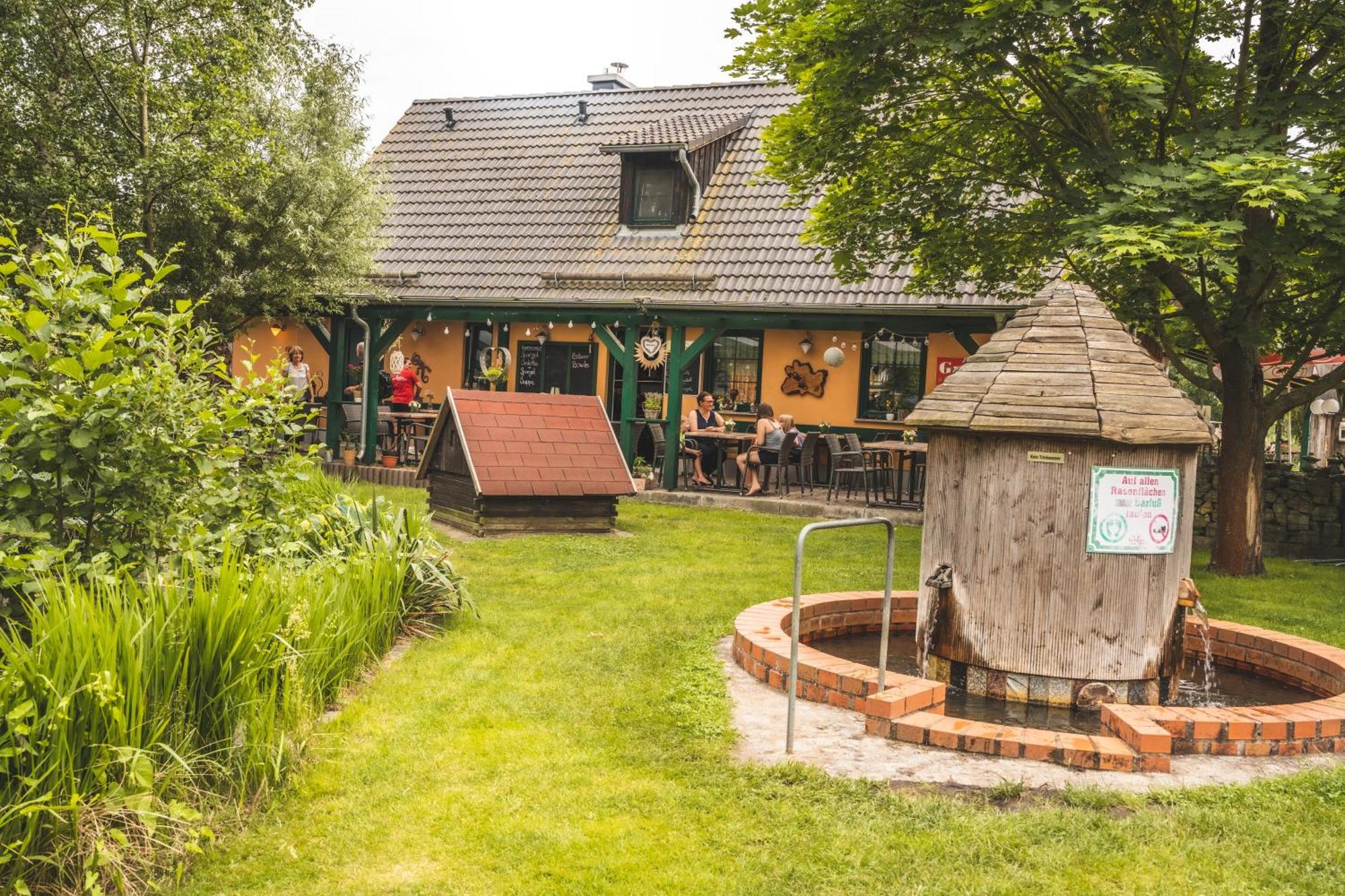 Gasthaus&Pension Am Kurfürstendamm Burg  Exterior foto