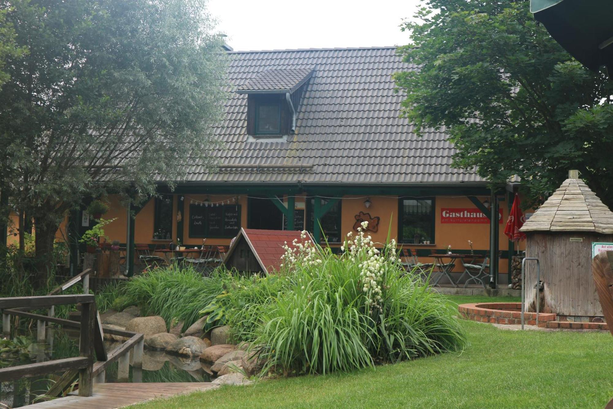 Gasthaus&Pension Am Kurfürstendamm Burg  Exterior foto